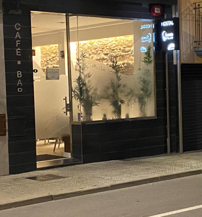 Hostal Somnis Suria Esterno foto